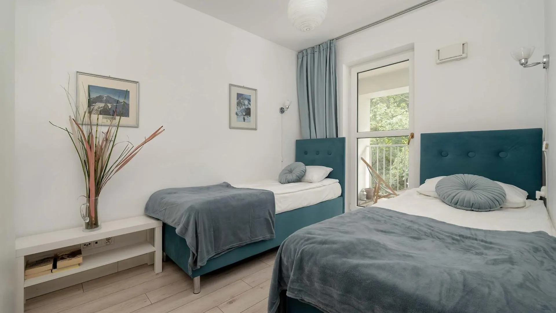 Apartment Elegancki Apartament Z Parkingiem I Umeblowanym Balkonem We Wroclawiu By Noclegi Renters